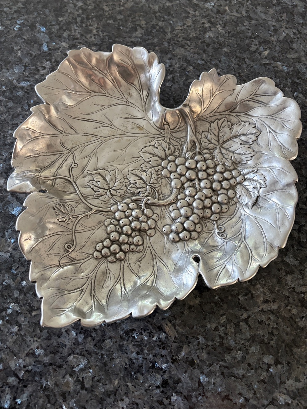 Arthur Court Sand Cast Aluminum Platter Grape Leaf Pattern Vintage 1993